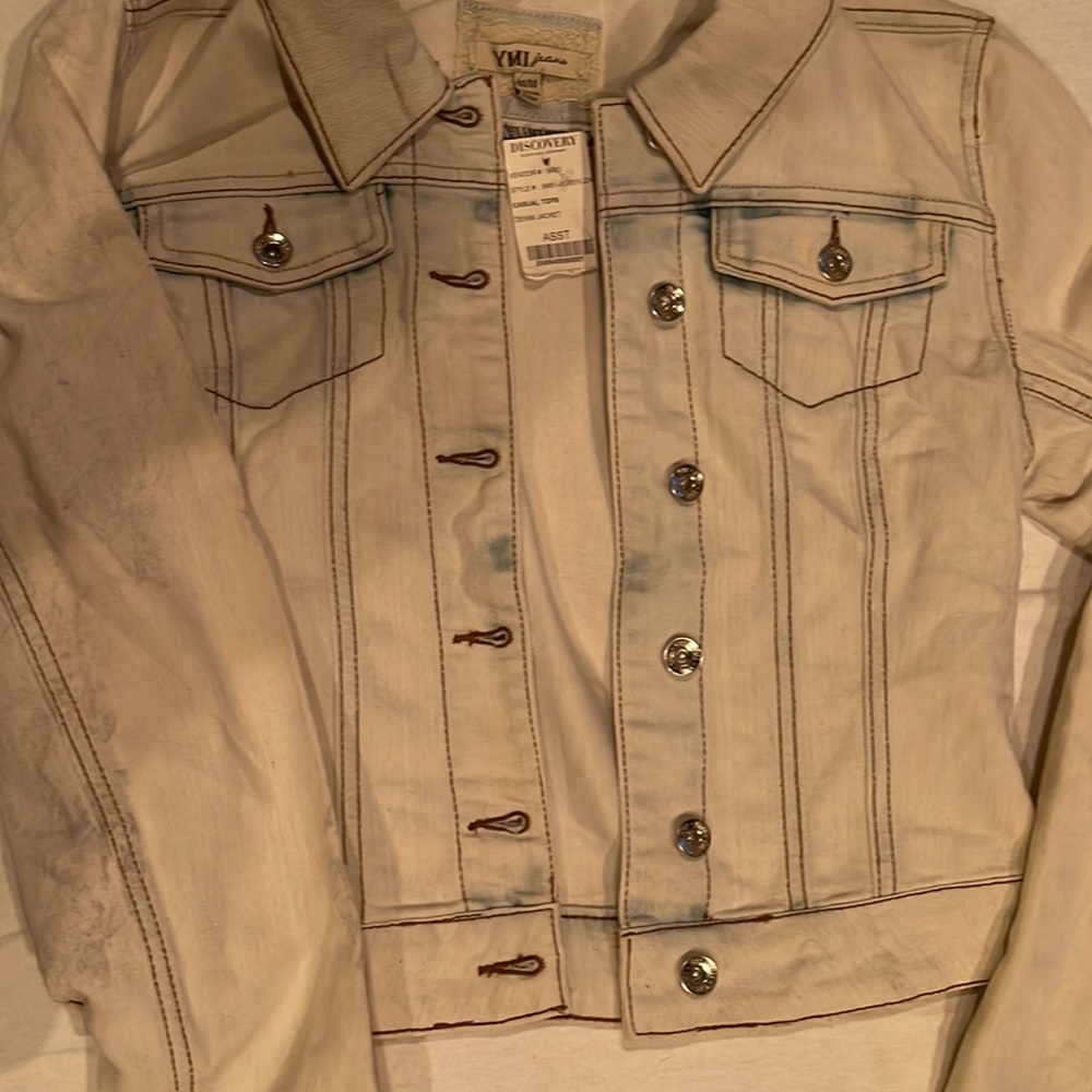 Jean jacket - Picture 2 of 5